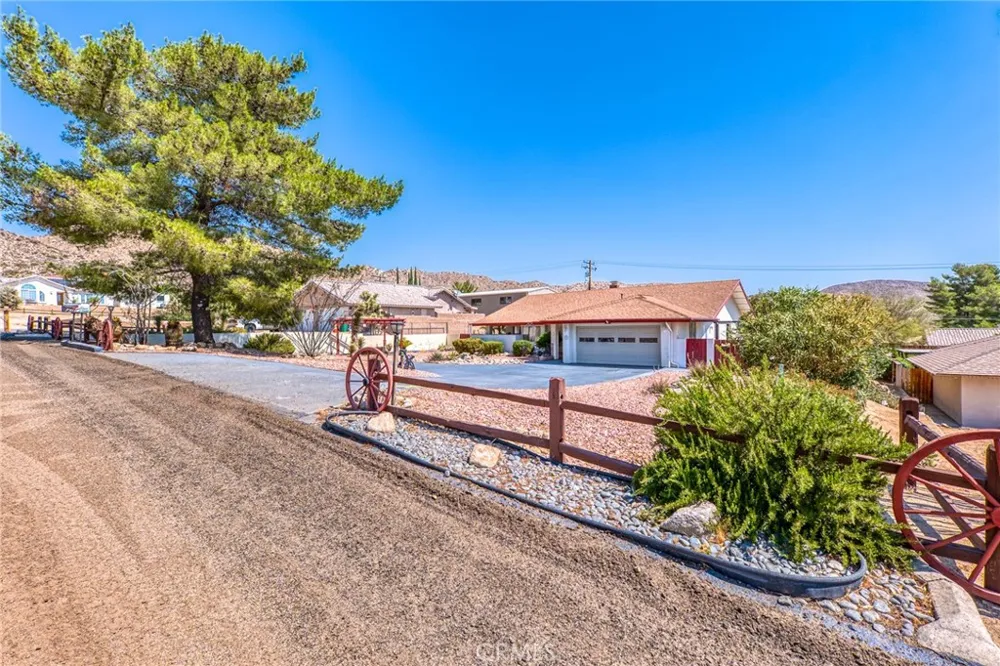 7515 Pinon Drive Yucca Valley, CA 92284
