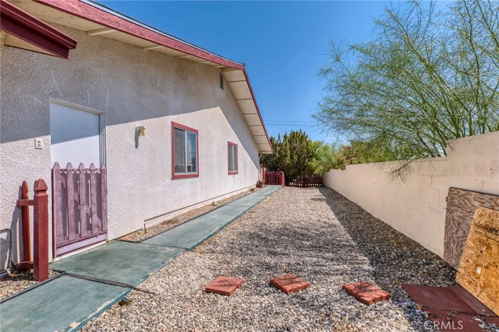 7515 Pinon Drive Yucca Valley, CA 92284