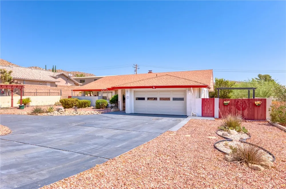 7515 Pinon Drive Yucca Valley, CA 92284