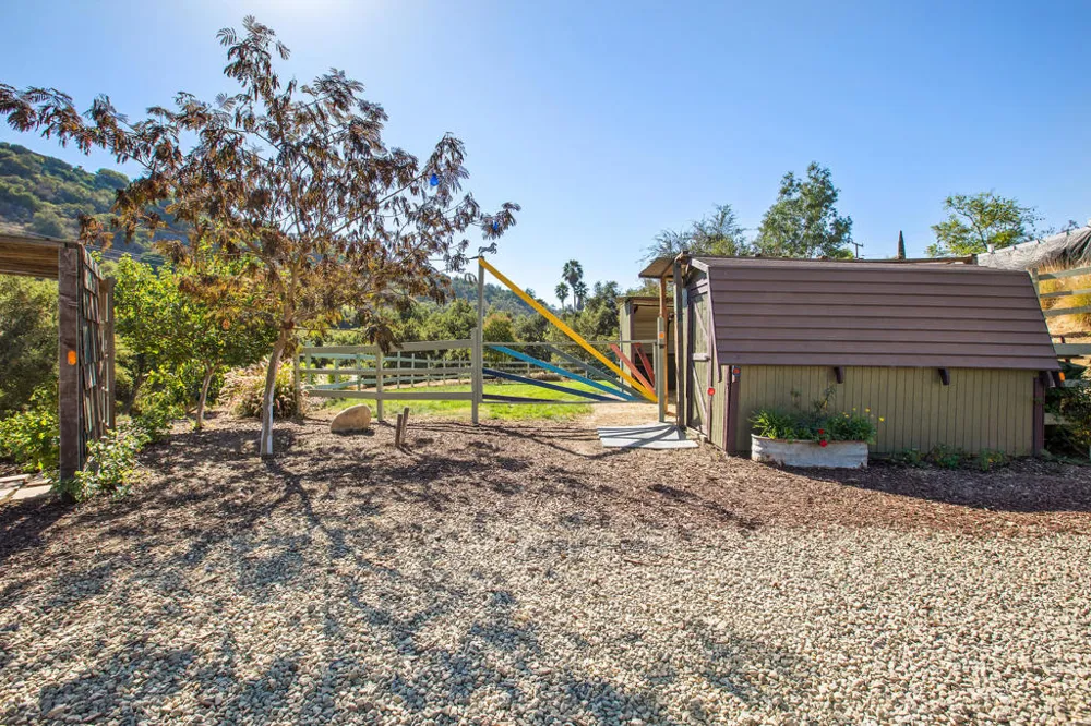 320 Barbara Street Ojai, CA 93023