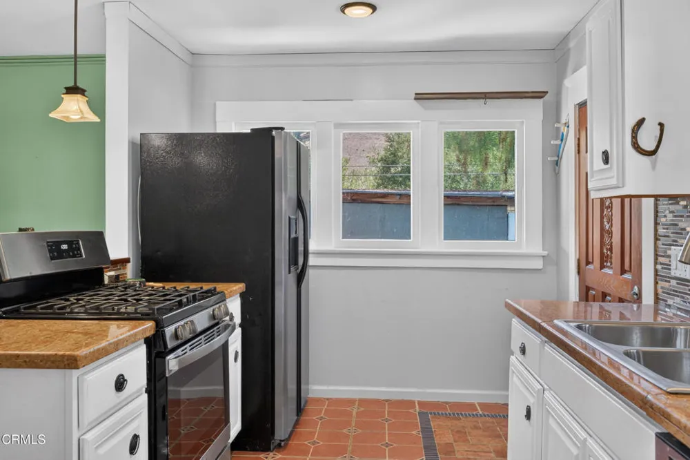 320 Barbara Street Ojai, CA 93023