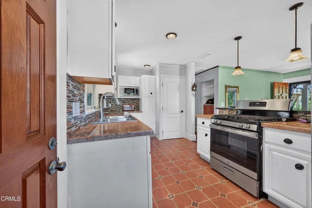 320 Barbara Street Ojai, CA 93023