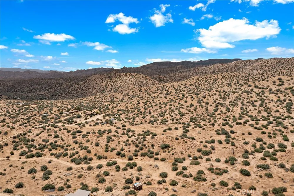 2816 Orange Trail Pioneertown, CA 92268
