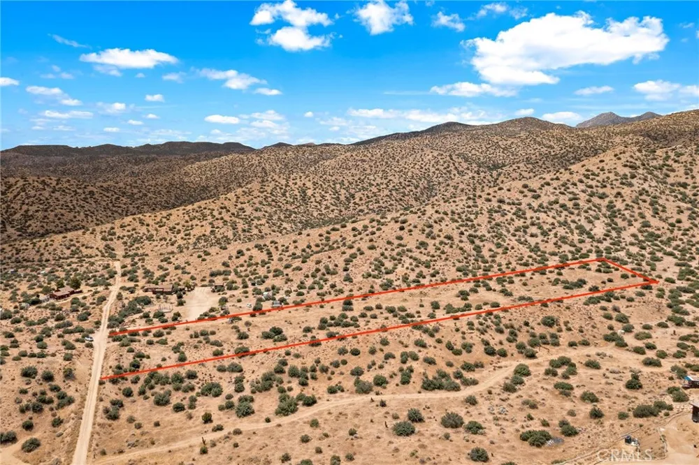 2816 Orange Trail Pioneertown, CA 92268