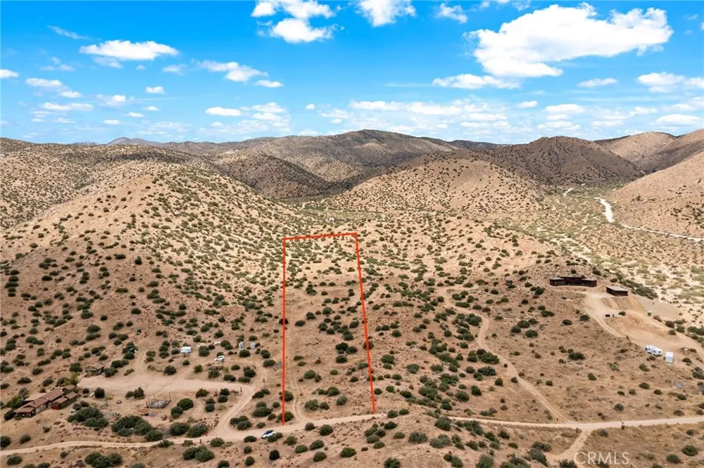 2816 Orange Trail Pioneertown, CA 92268