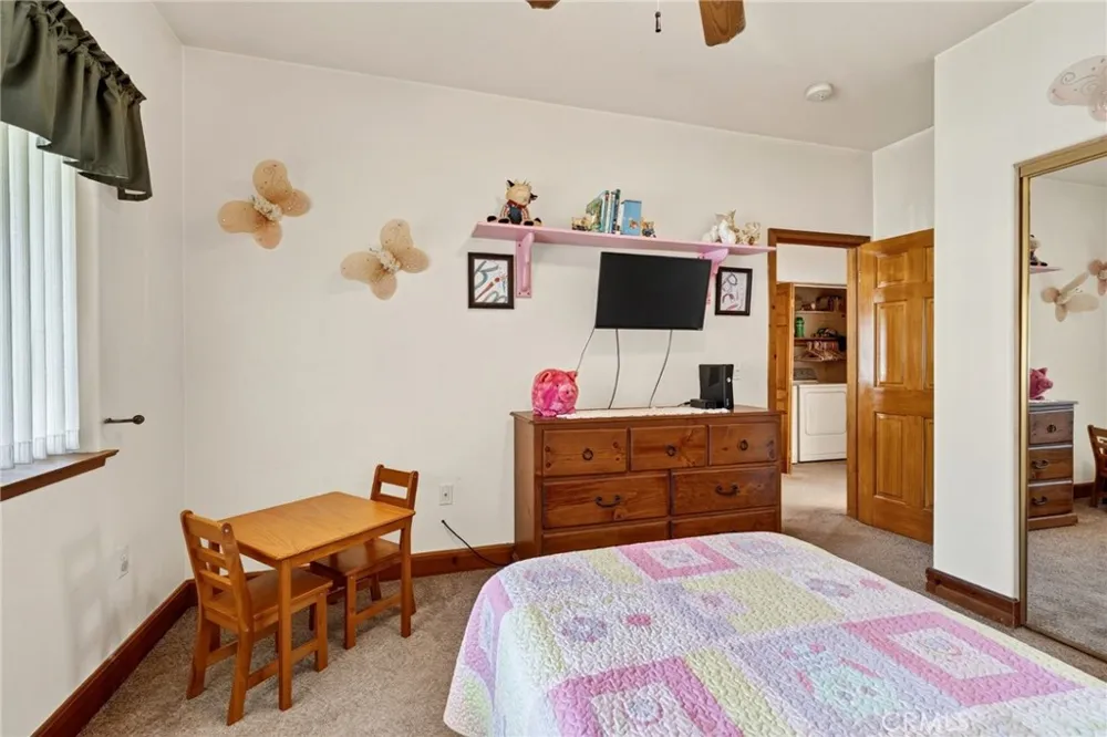 13297 Anchor Village Clearlake Oaks, CA 95423