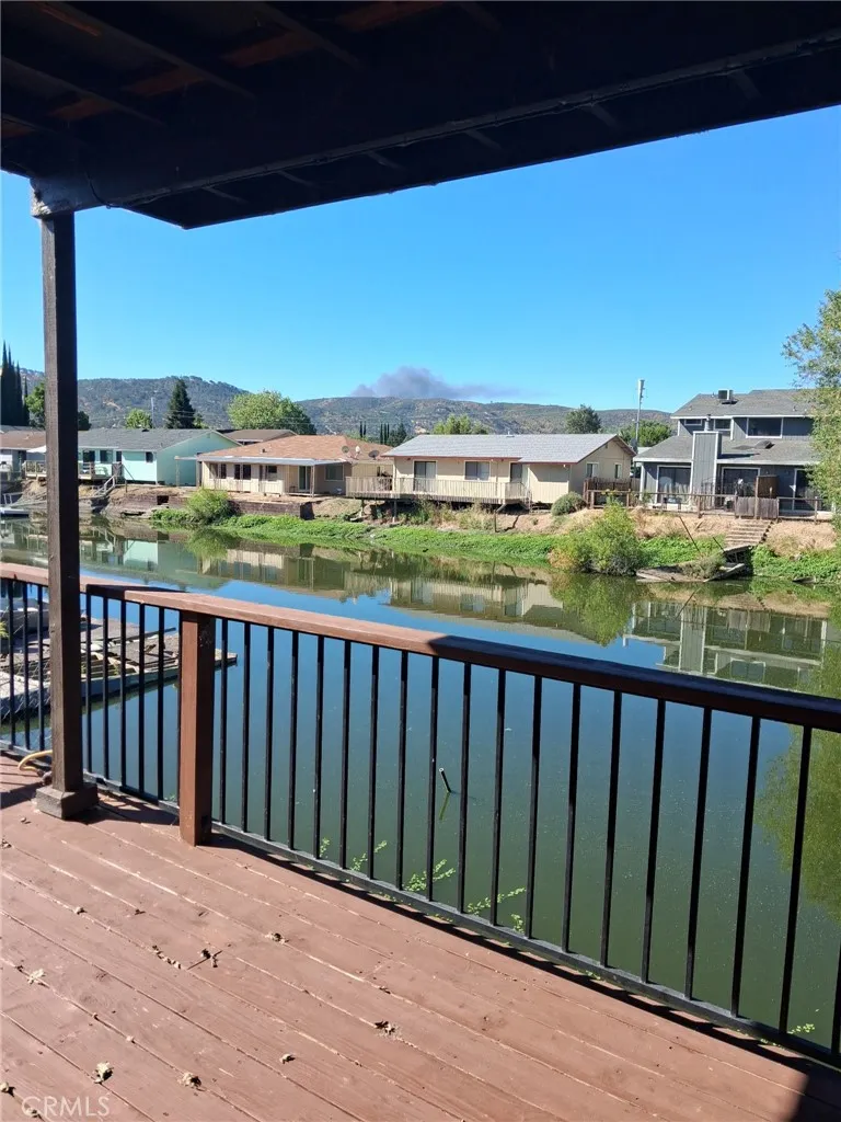 13297 Anchor Village Clearlake Oaks, CA 95423