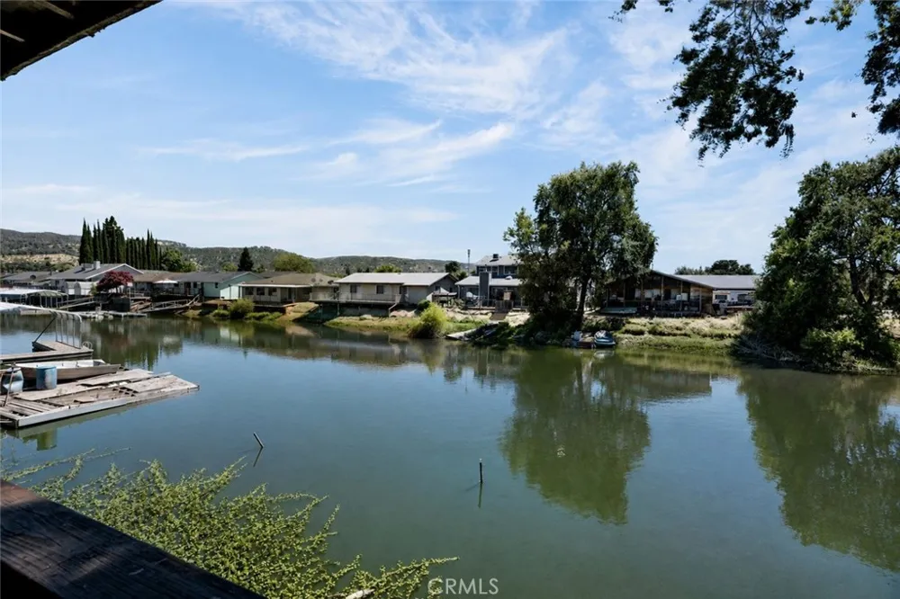 13297 Anchor Village Clearlake Oaks, CA 95423