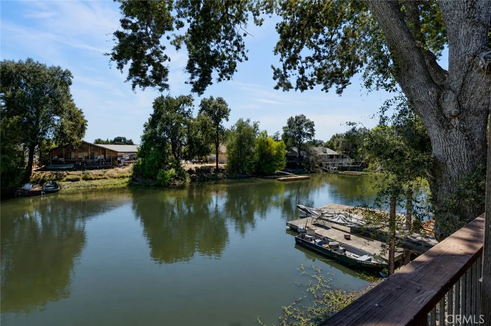 13297 Anchor Village Clearlake Oaks, CA 95423
