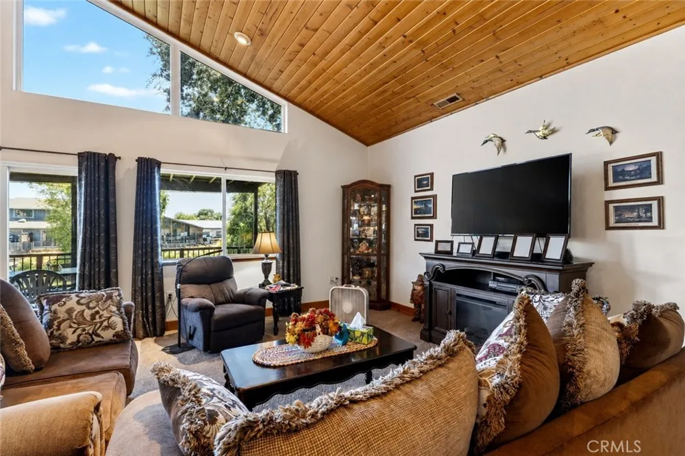 13297 Anchor Village Clearlake Oaks, CA 95423