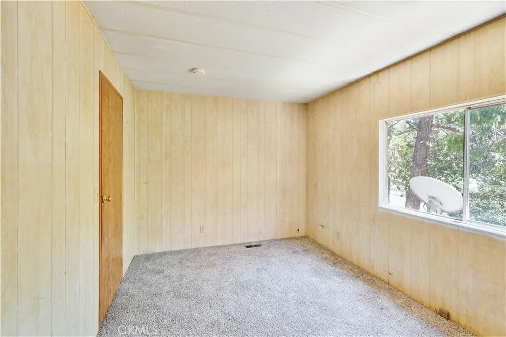 15993 27th Clearlake, CA 95422