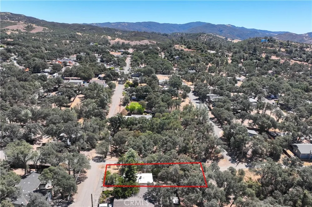 15993 27th Clearlake, CA 95422