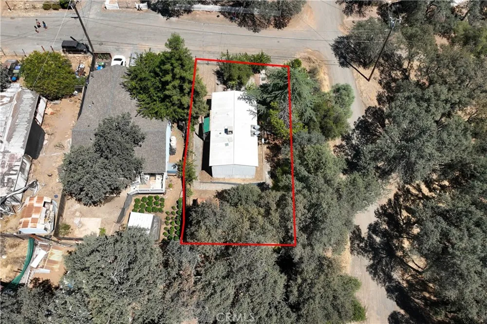 15993 27th Clearlake, CA 95422