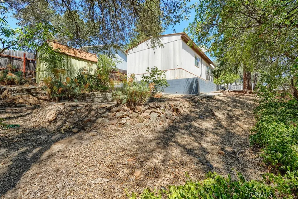 15993 27th Clearlake, CA 95422