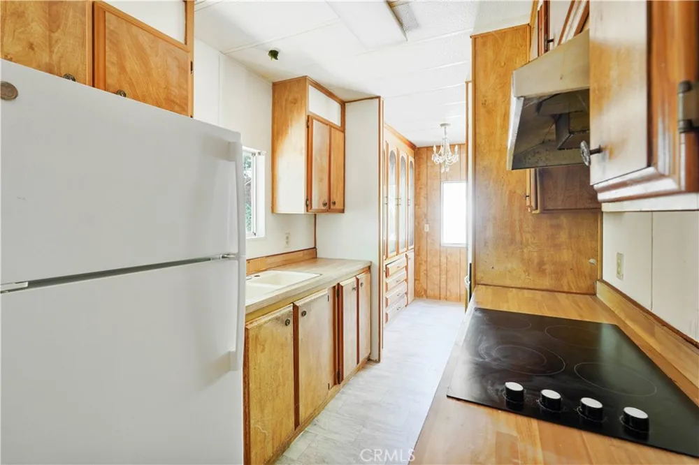 15993 27th Clearlake, CA 95422