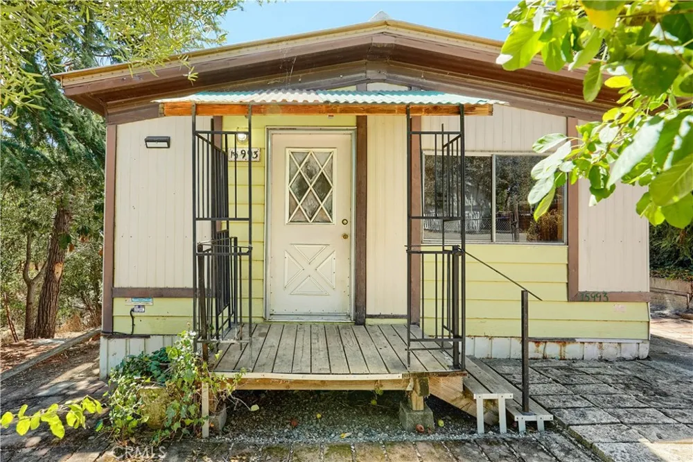15993 27th Clearlake, CA 95422
