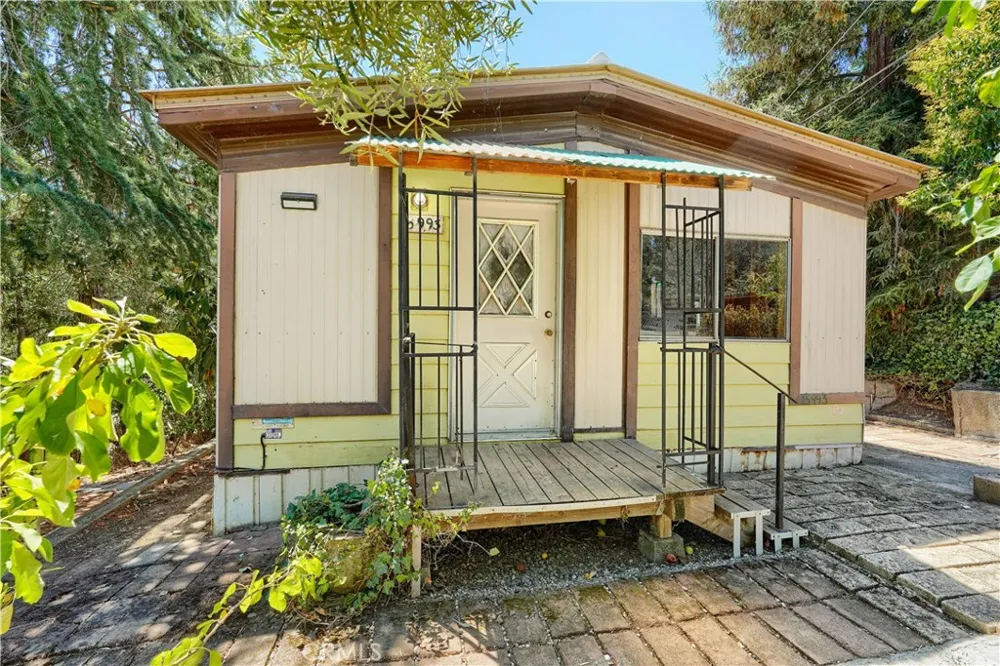 15993 27th Clearlake, CA 95422
