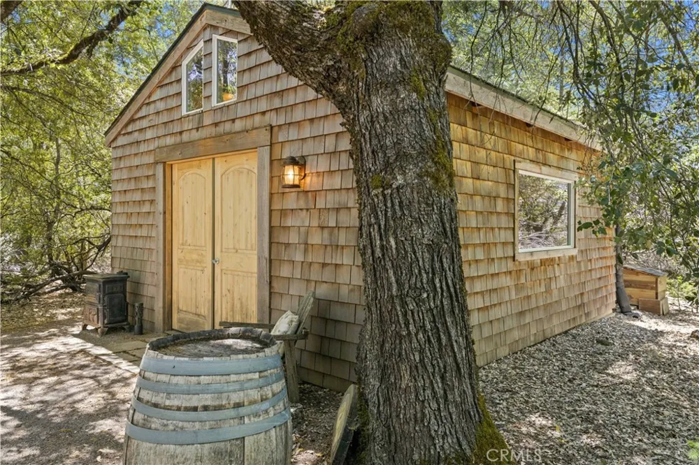 10401 Rosa Kelseyville, CA 95451