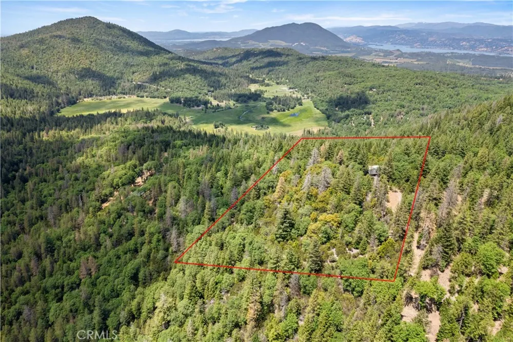 10401 Rosa Kelseyville, CA 95451