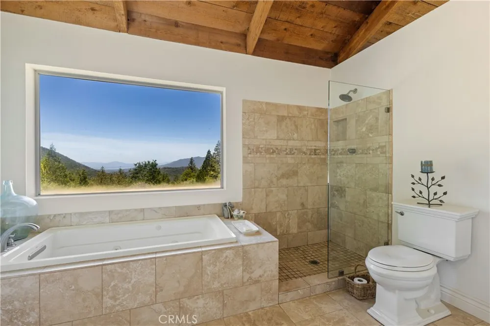 10401 Rosa Kelseyville, CA 95451