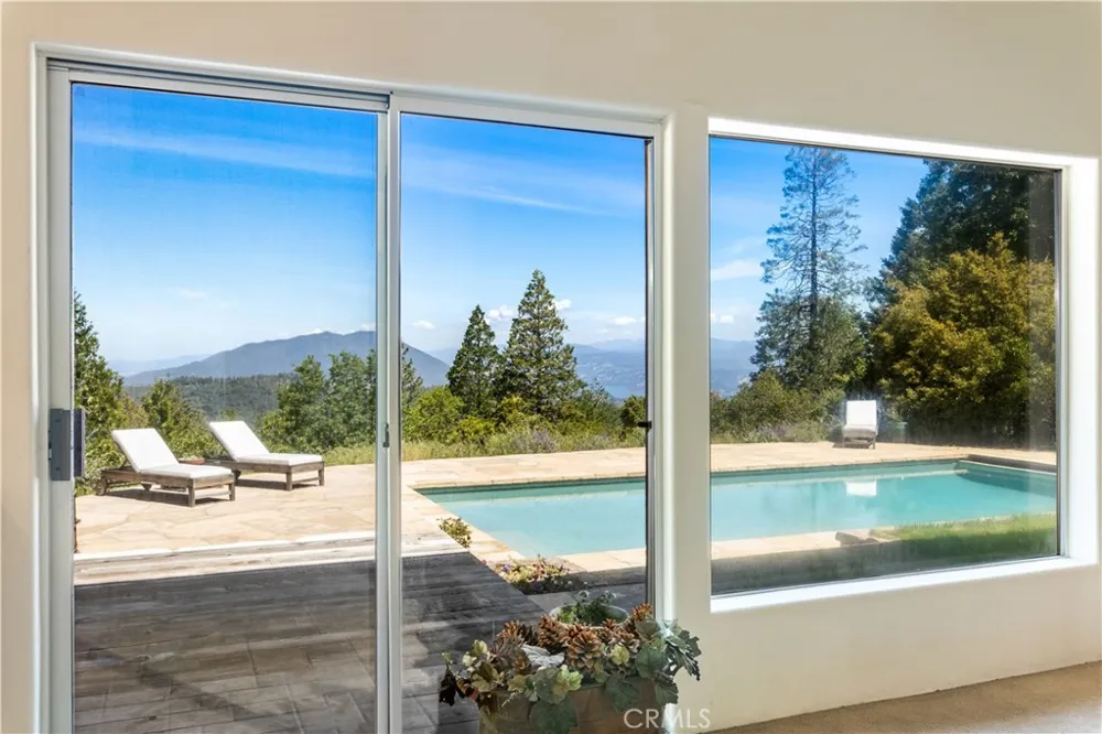 10401 Rosa Kelseyville, CA 95451