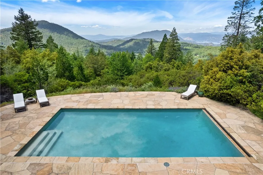 10401 Rosa Kelseyville, CA 95451