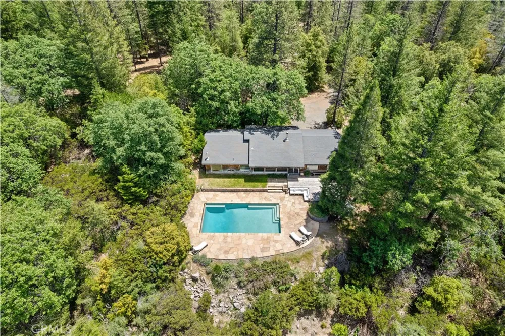 10401 Rosa Kelseyville, CA 95451