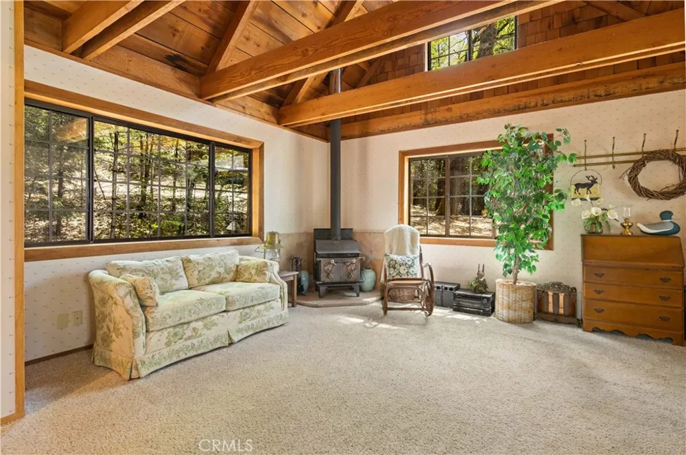 10401 Rosa Kelseyville, CA 95451