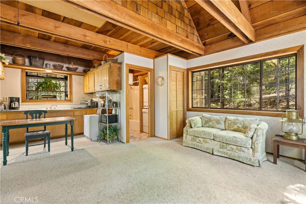 10401 Rosa Kelseyville, CA 95451