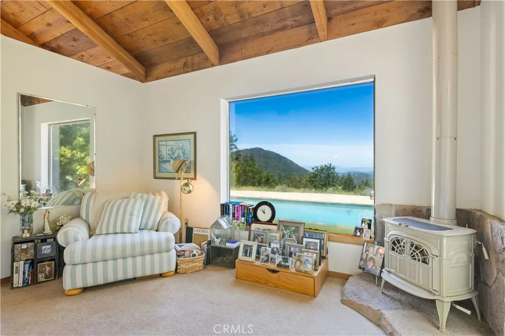 10401 Rosa Kelseyville, CA 95451
