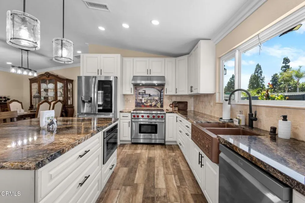 817 Calle La Sombra Camarillo, CA 93010
