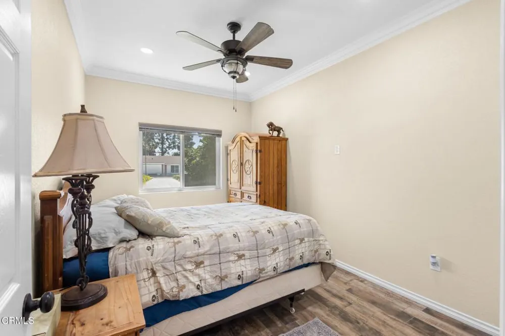817 Calle La Sombra Camarillo, CA 93010