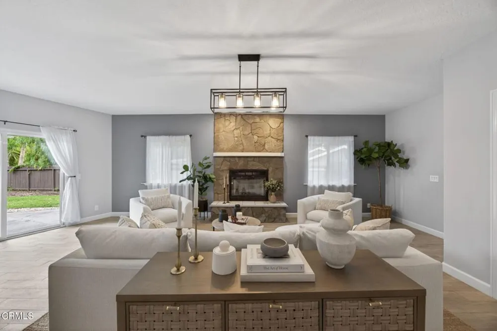 594 S La Luna Avenue Ojai, CA 93023
