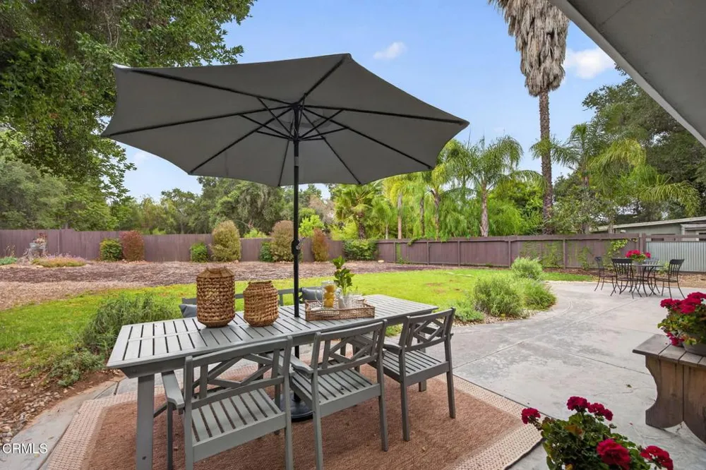 594 S La Luna Avenue Ojai, CA 93023