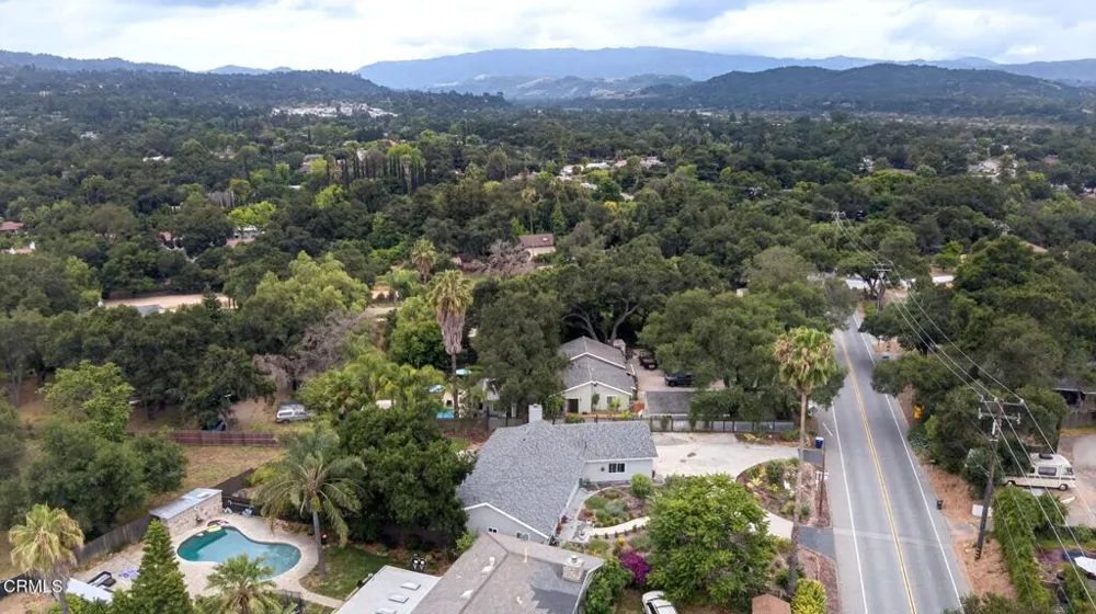 594 S La Luna Avenue Ojai, CA 93023