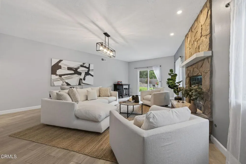594 S La Luna Avenue Ojai, CA 93023