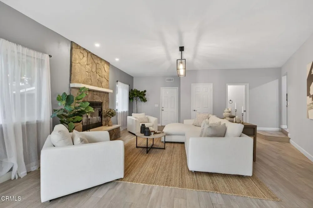594 S La Luna Avenue Ojai, CA 93023