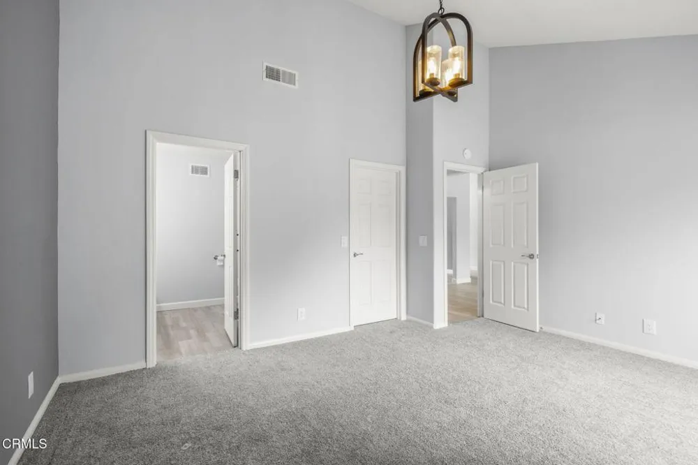 594 S La Luna Avenue Ojai, CA 93023