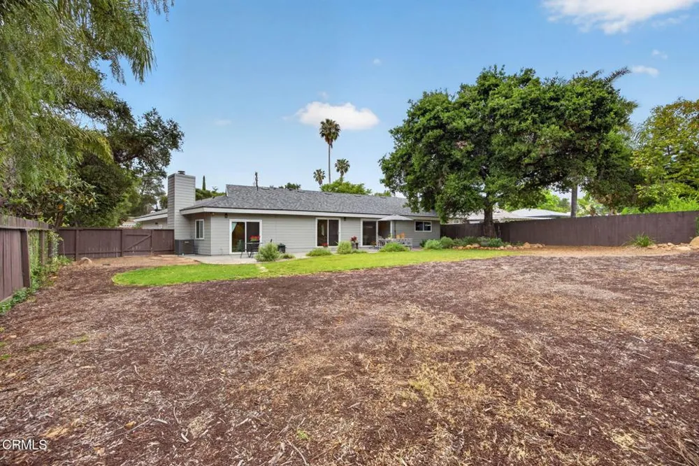 594 S La Luna Avenue Ojai, CA 93023