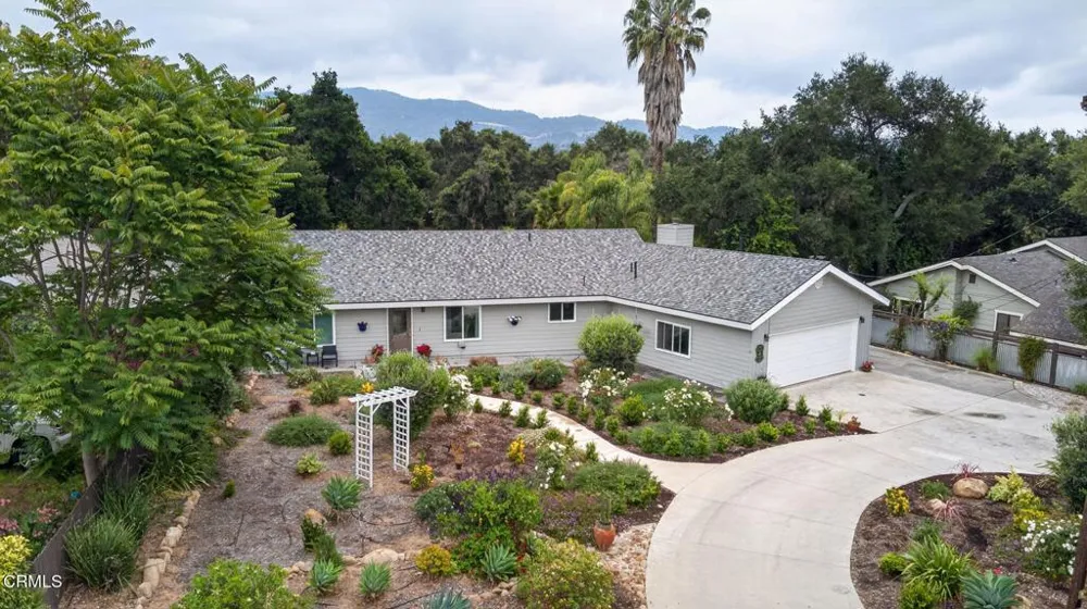 594 S La Luna Avenue Ojai, CA 93023