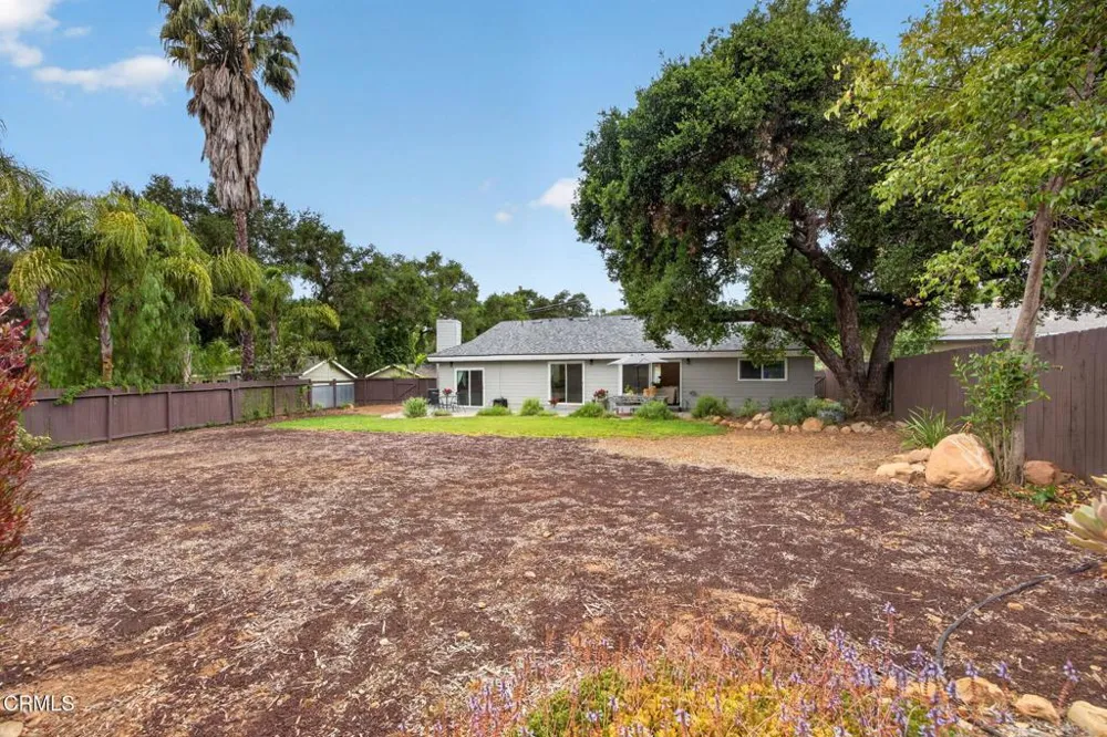 594 S La Luna Avenue Ojai, CA 93023