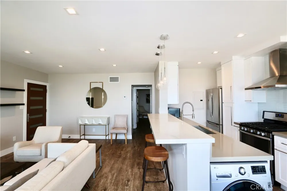 694 Coast #5 Laguna Beach, CA 92651