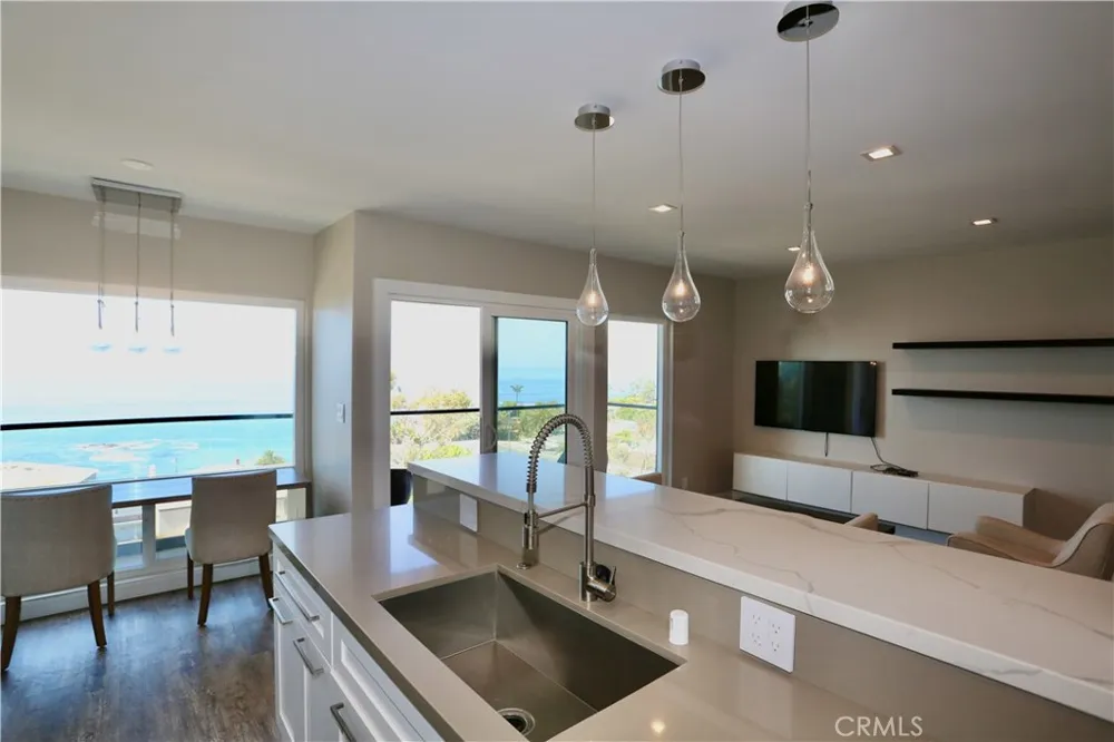 694 Coast #5 Laguna Beach, CA 92651