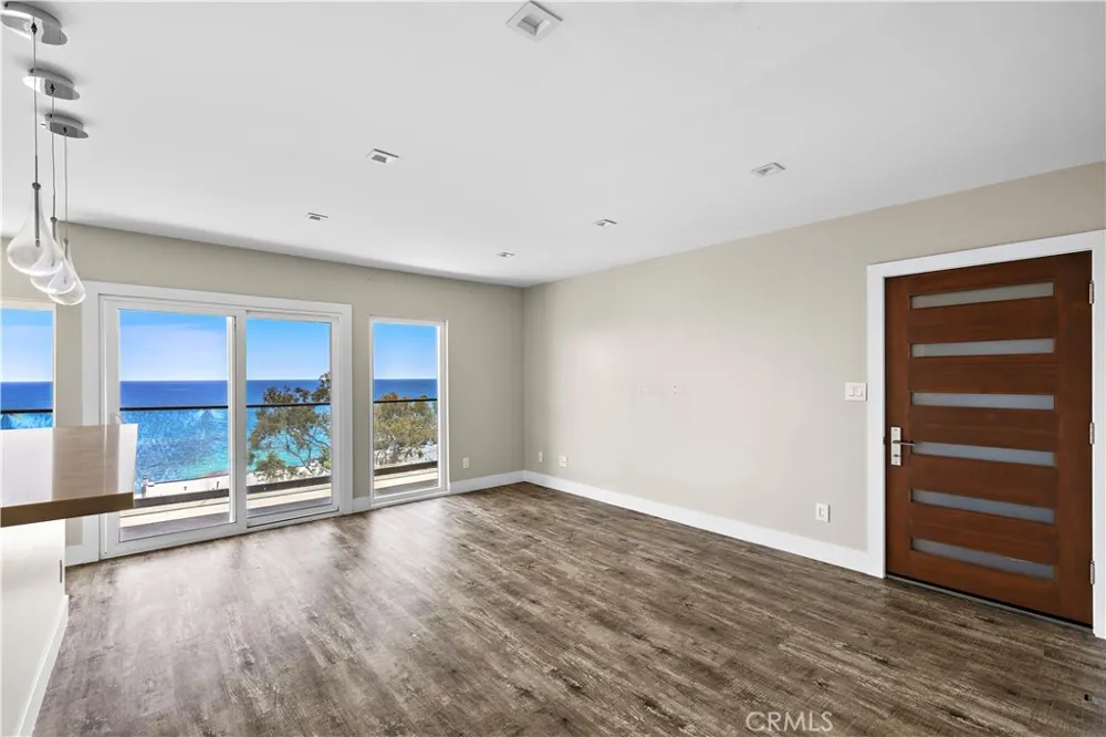 694 Coast #5 Laguna Beach, CA 92651