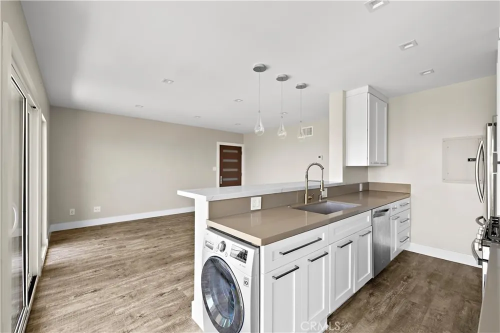 694 Coast #5 Laguna Beach, CA 92651