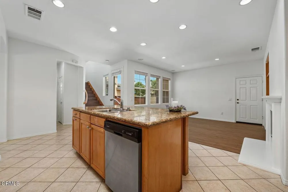 313 E Clara Street E Port Hueneme, CA 93041