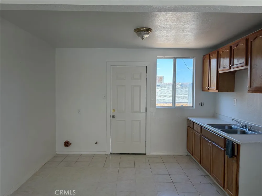 322 Maxine Avenue #1 Barstow, CA 92311