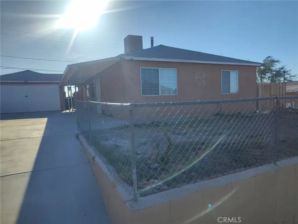 322 Maxine Avenue #1 Barstow, CA 92311