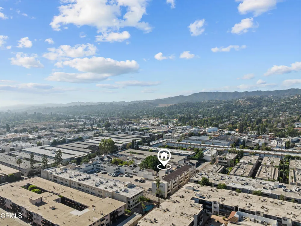 5325 Newcastle Avenue #126 Encino, CA 91316