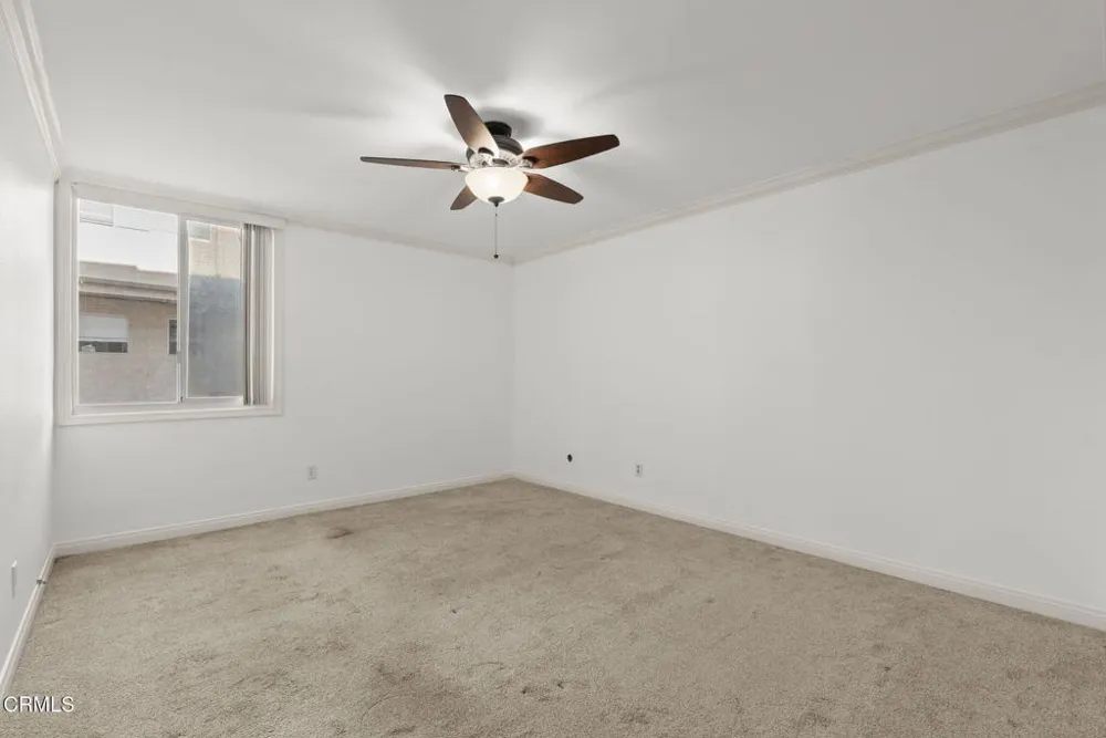 5325 Newcastle Avenue #126 Encino, CA 91316